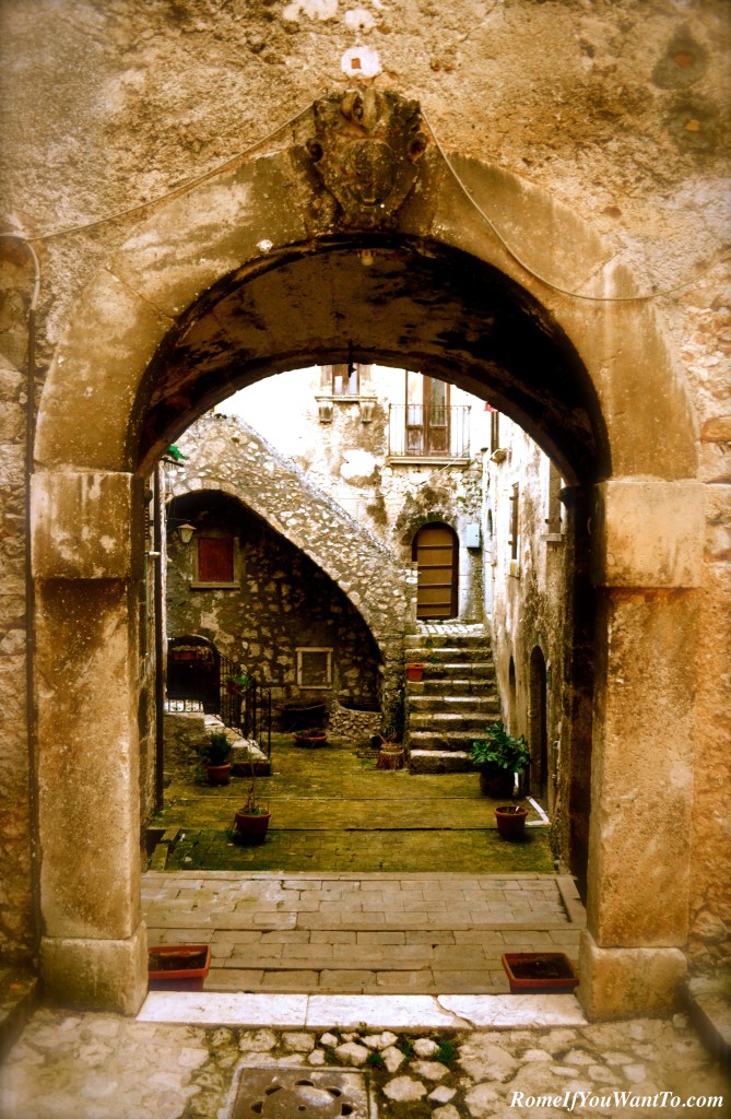 Santo Stefano di Sessanio is famous for its archways.